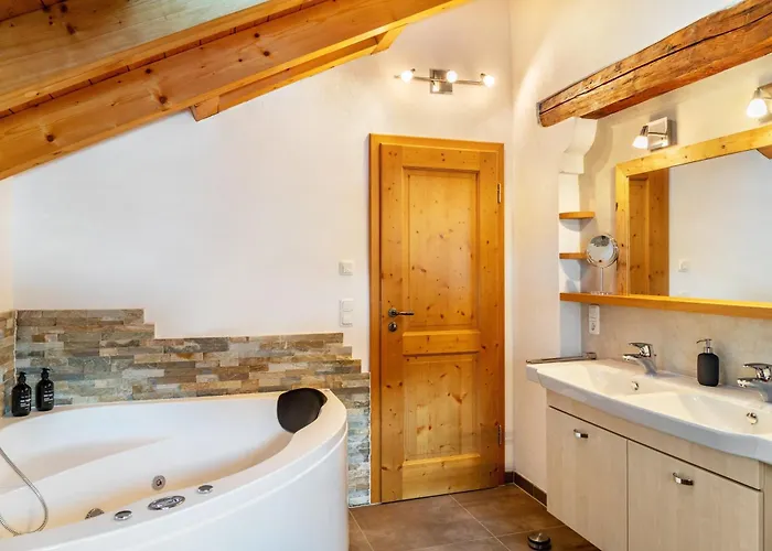 Holiday home Bletschers Hoamat